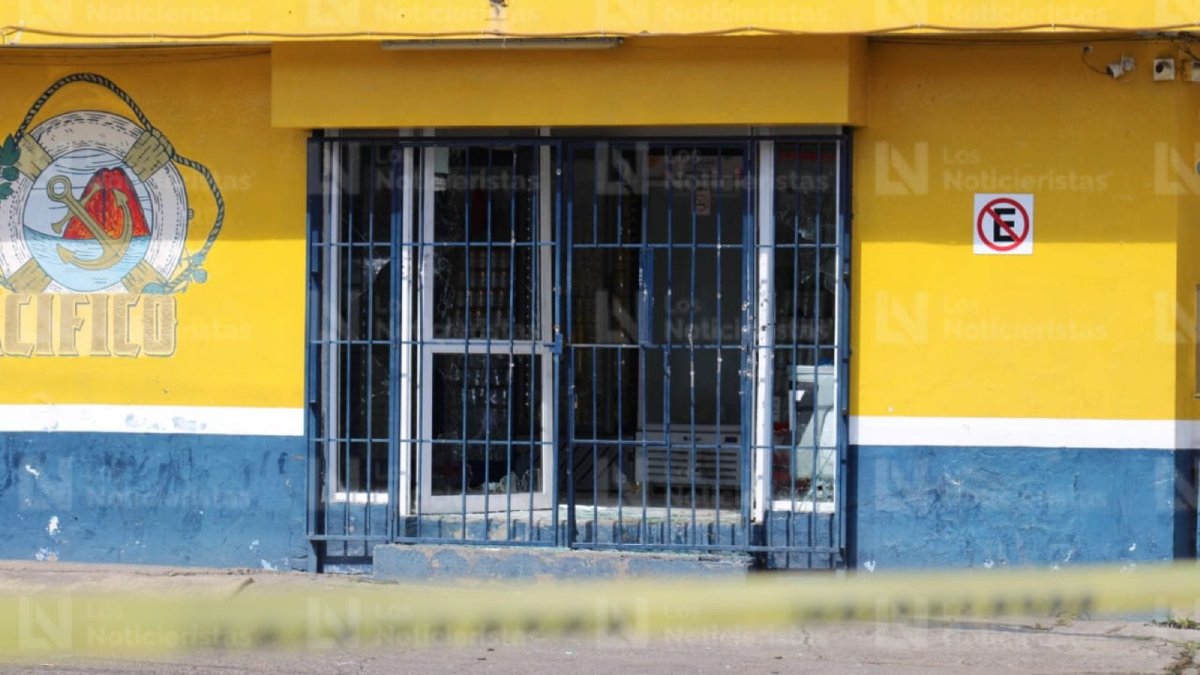 atacan a balazos fachada de expendio en el toreo mazatlan sinaloa