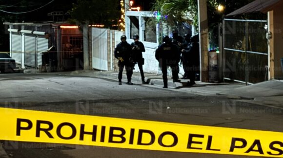 ¡Hay una mujer y una niña lesionadas! Tirotean e incendian una vivienda en Bellavista de Culiacán, Sinaloa