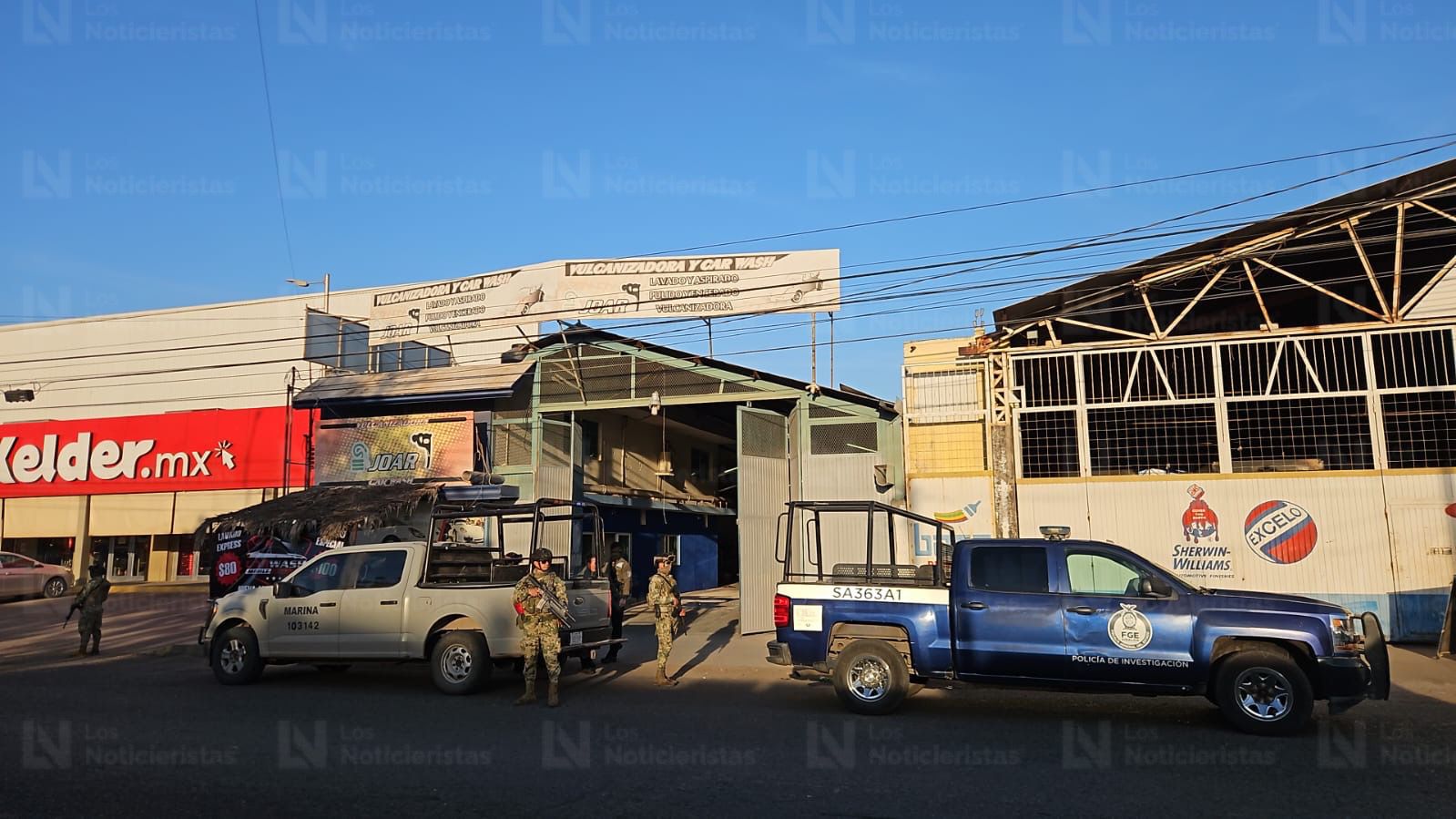 Balean comercio abandonado en colonia San Rafael, en Culiacán