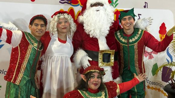 Celebra Cabo Market su sexta edición, ya es tradición decembrina en Mazatlán, Sinaloa; hasta Santa les visitó