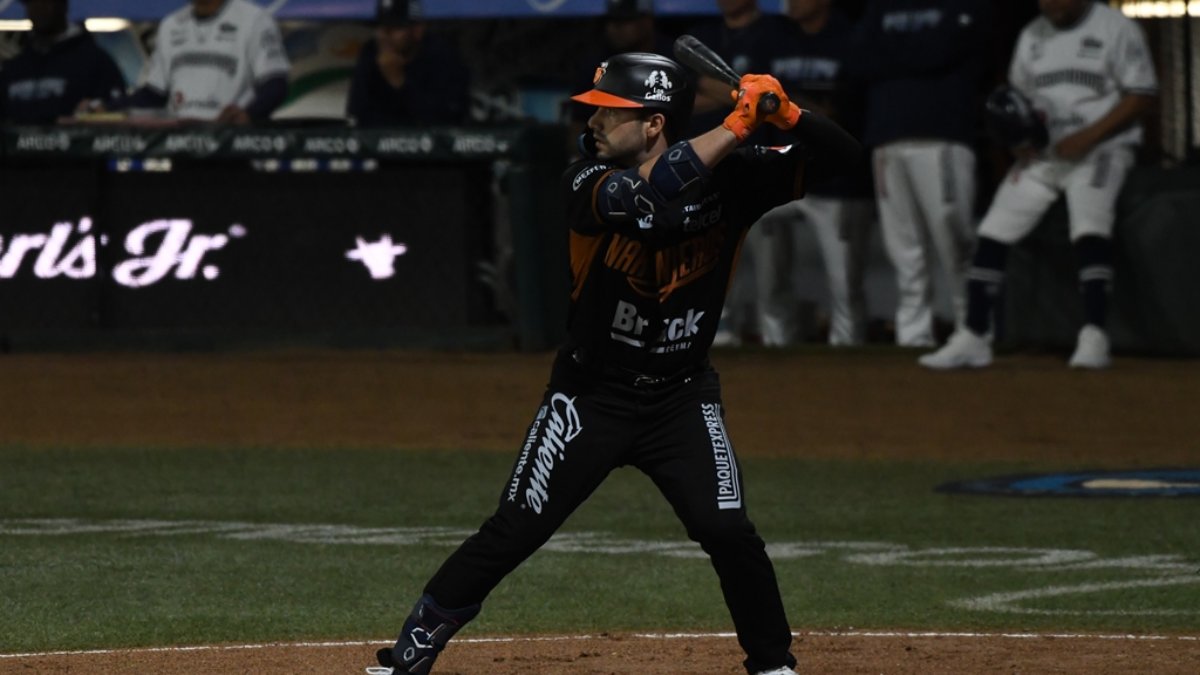calhoun lidera ofensiva y naranjeros pegan primero en guasave sinaloa
