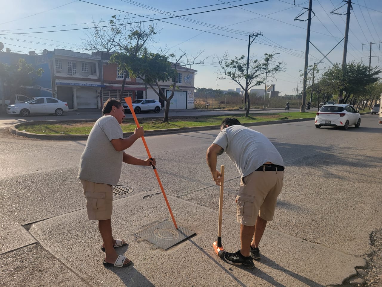 Despliega Jumapam operativo nocturno para localizar fuga de agua