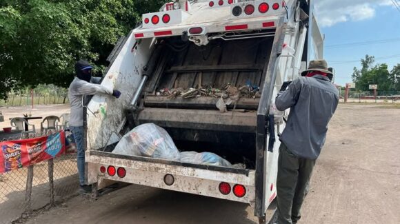 Mantiene Salvador Alvarado servicio de recolección de basura, pese al desgaste de unidades: Lupita López