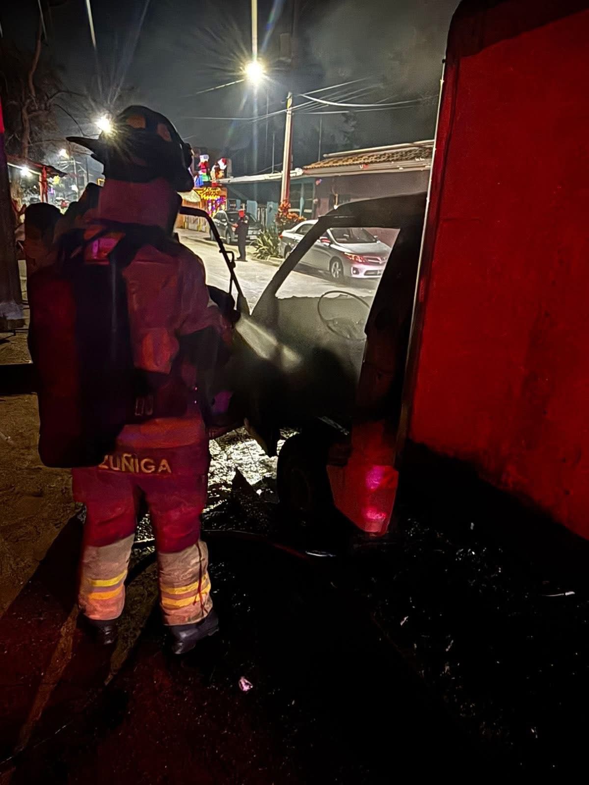 camion frigorifico se incendia en mazatlan