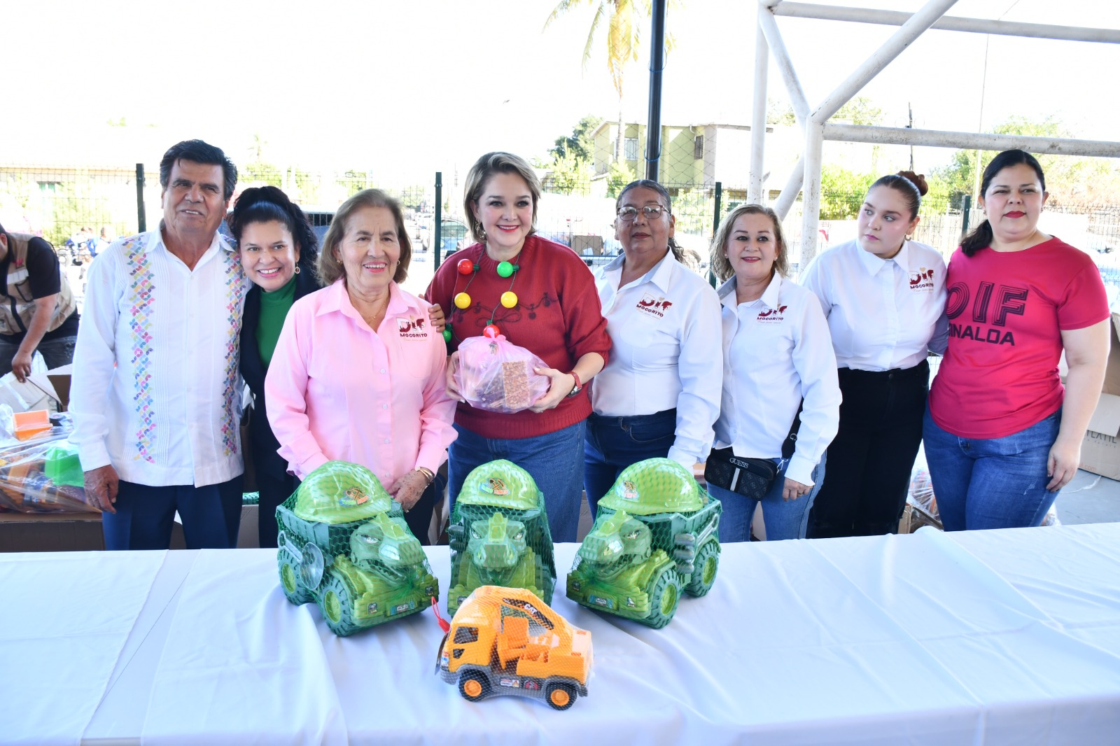 Caravana Navideña de DIF Sinaloa 2025 en Mocorito