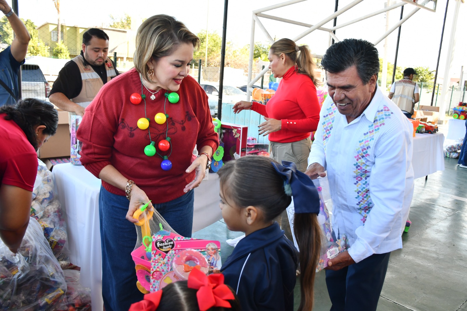 Caravana Navideña de DIF Sinaloa 2025 en Mocorito