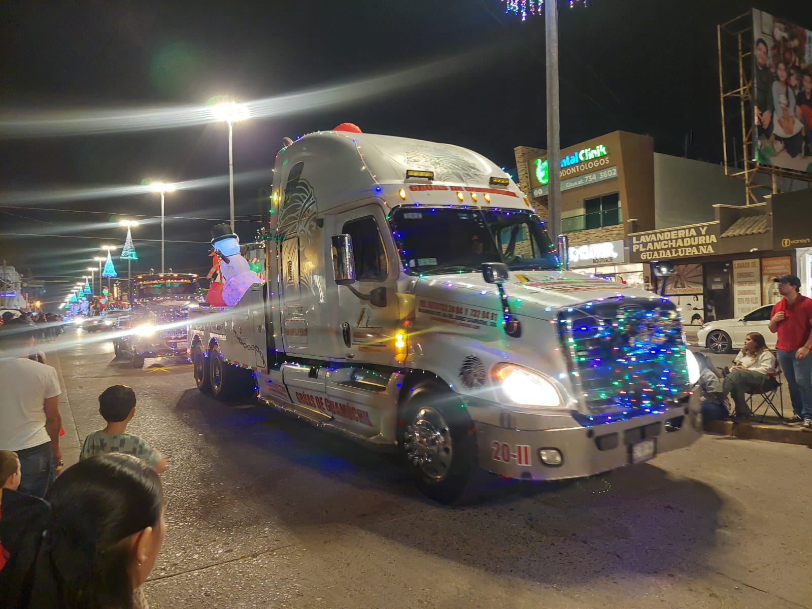 Caravana Navideña en Guamúchil