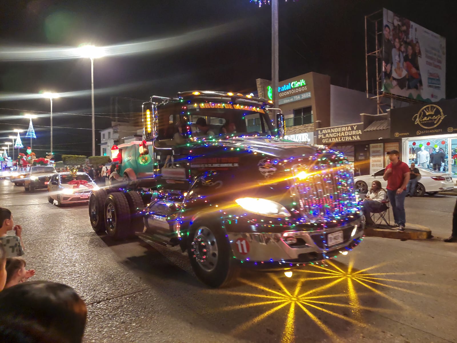 Caravana Navideña en Guamúchil