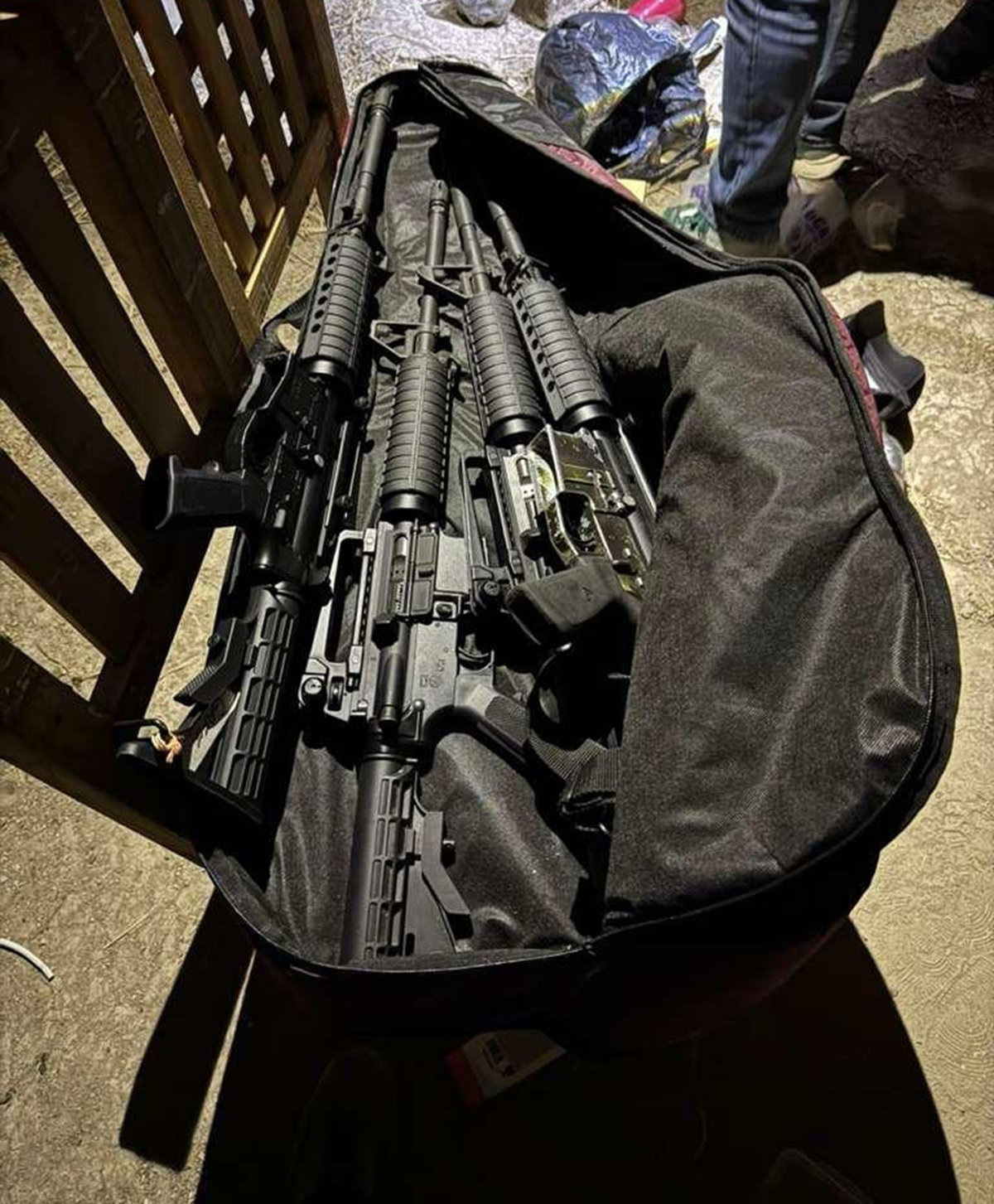 Armas aseguradas en cateo en Oaxaca