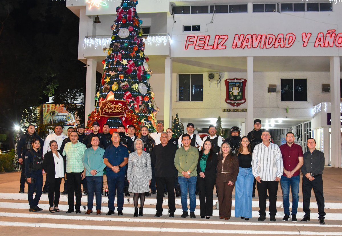 cena de Nochebuena con policías y agentes de tránsito