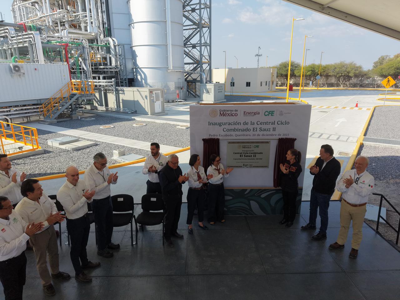 Claudia Sheinbaum inaugura en Querétaro Central de Ciclo Combinado El Sauz II.