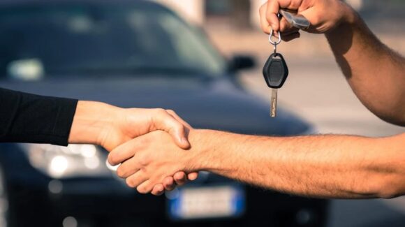 ¿Vas a usar el aguinaldo para comprar un carro seminuevo? Esta información de Profeco te interesa