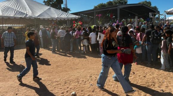 Comunidades indígenas de Ahome viven su gran posada que les organizó DIF Sinaloa en Las Bolsas de Tosalibampo 2