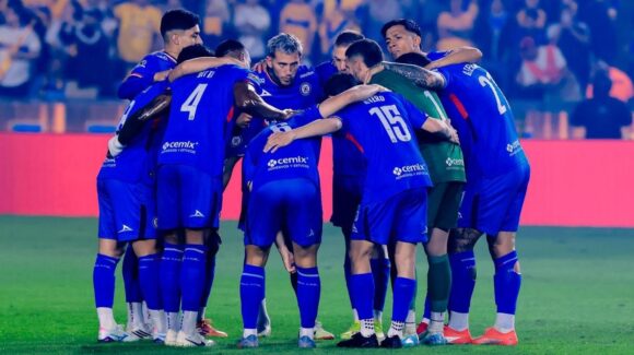El Cruz Azul llegó a Qatar para la Copa Intercontinental 2025