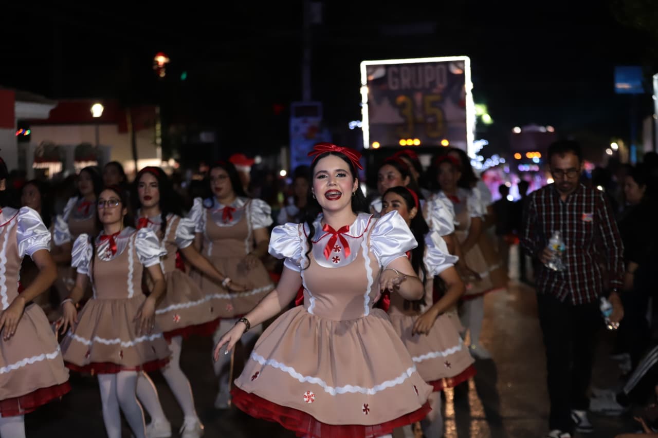 Desfile navideño en Guasave, Sinaloa