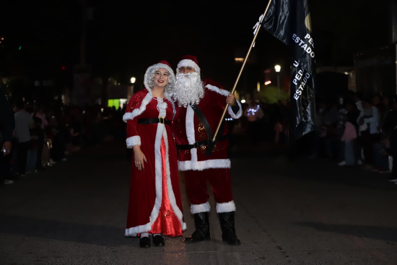Desfile navideño en Guasave, Sinaloa