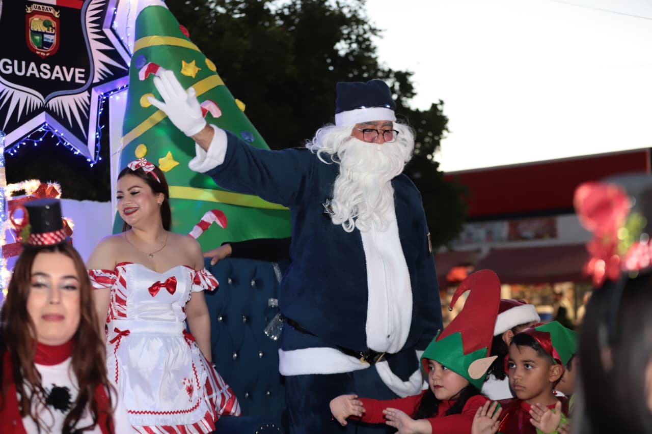 Desfile navideño en Guasave, Sinaloa