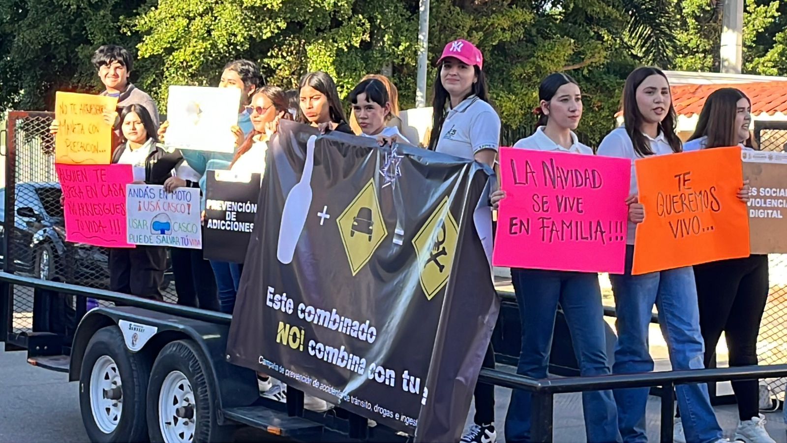 Desfile y simulacros para prevenir accidentes en Guasave