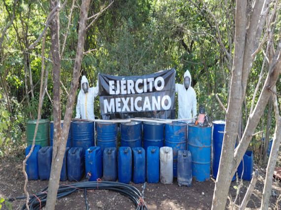 destruyen e incautan armas en narcolaboratorio