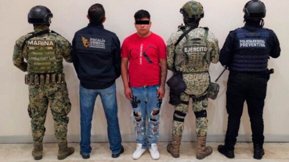 En Puebla, caen ‘El Lápiz’ y una adolescente apodada ‘La Pulga’, presuntos miembros de la ‘Familia Michoacana’