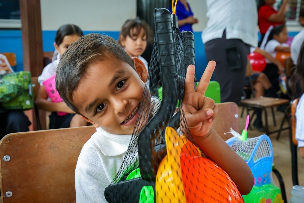 DIF Sinaloa apoya a familias del sur