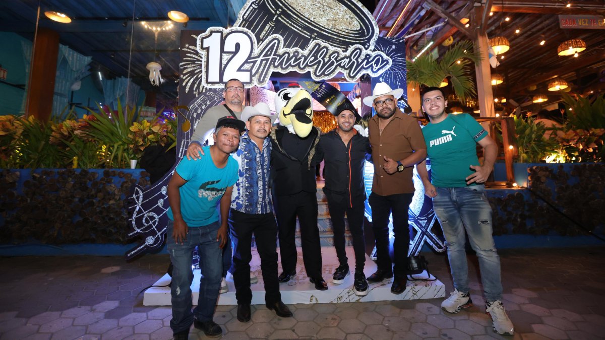 doce aniversario de el muchacho alegre en mazatlan visitantes