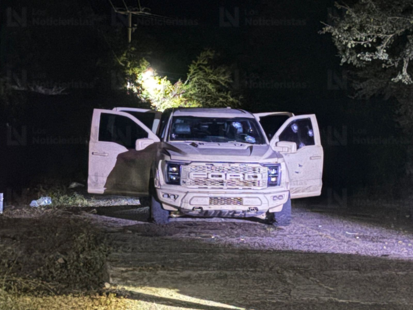 Camioneta Ford Raptor asegurada tras enfretamiento en Tepuche, Culiacán