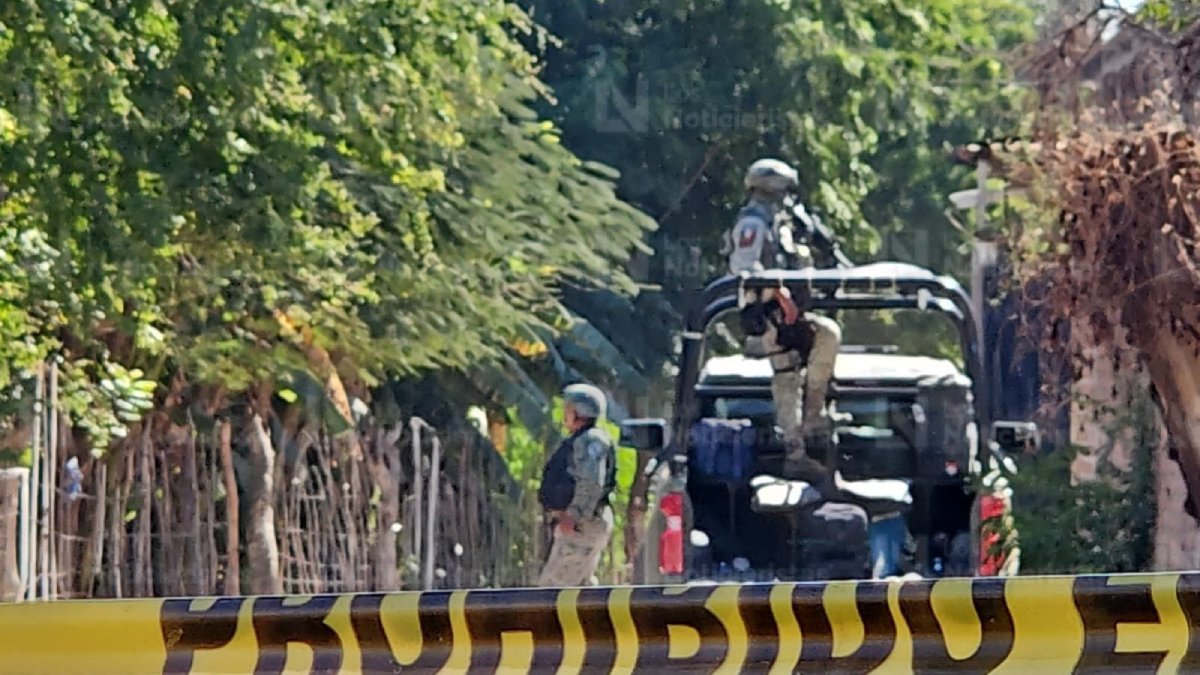 ejecutan a hombre y mujer en la colonia siete gotas de culiacan patrulla