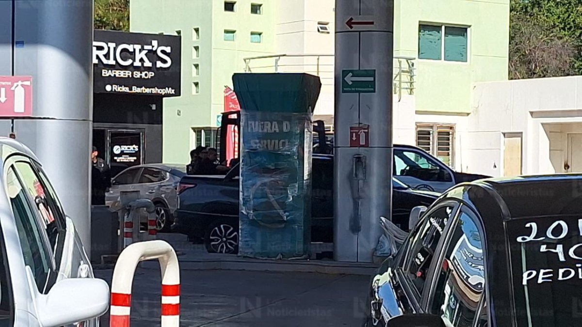 ejecutan a un hombre en una estacion de gasolina del sector tres rios en culiacan estacion