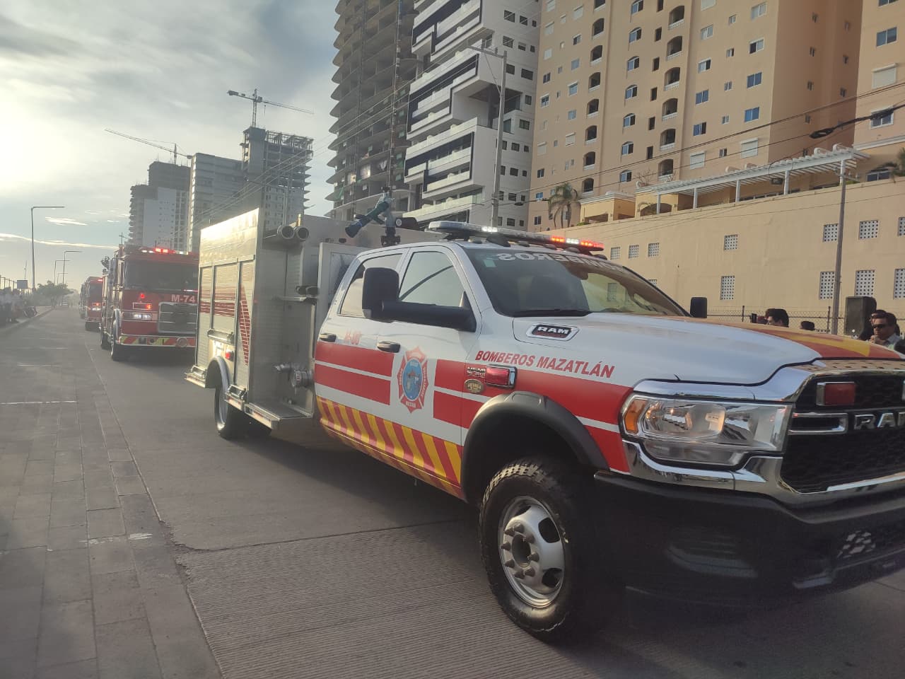 elementos de seguridad de Mazatlán