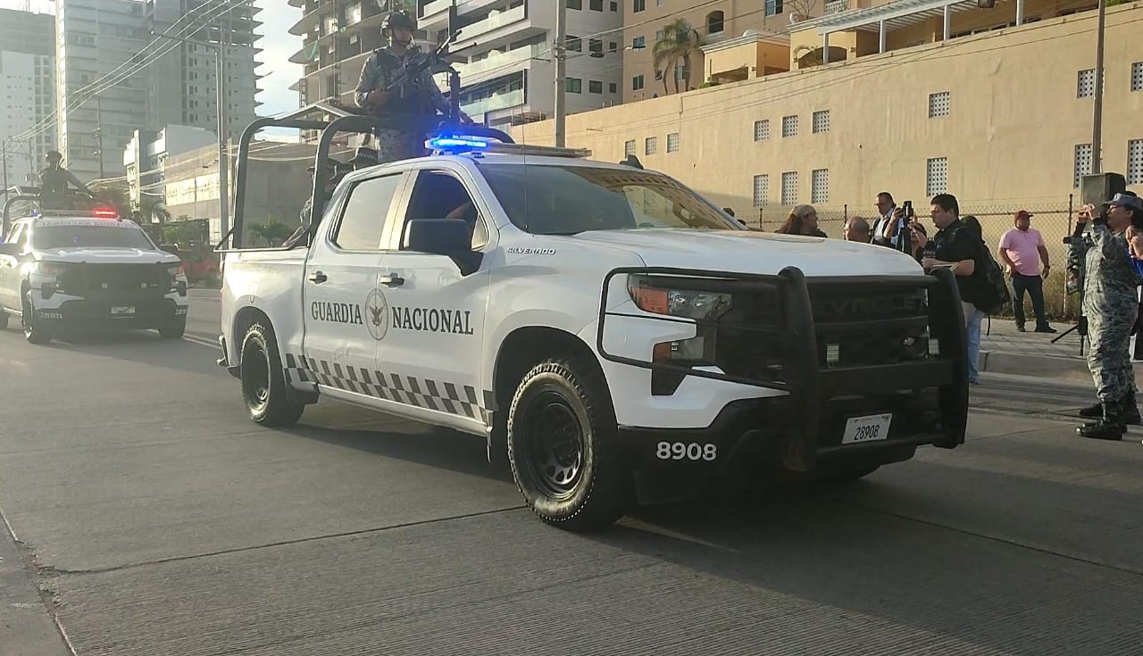 elementos de seguridad de Mazatlán