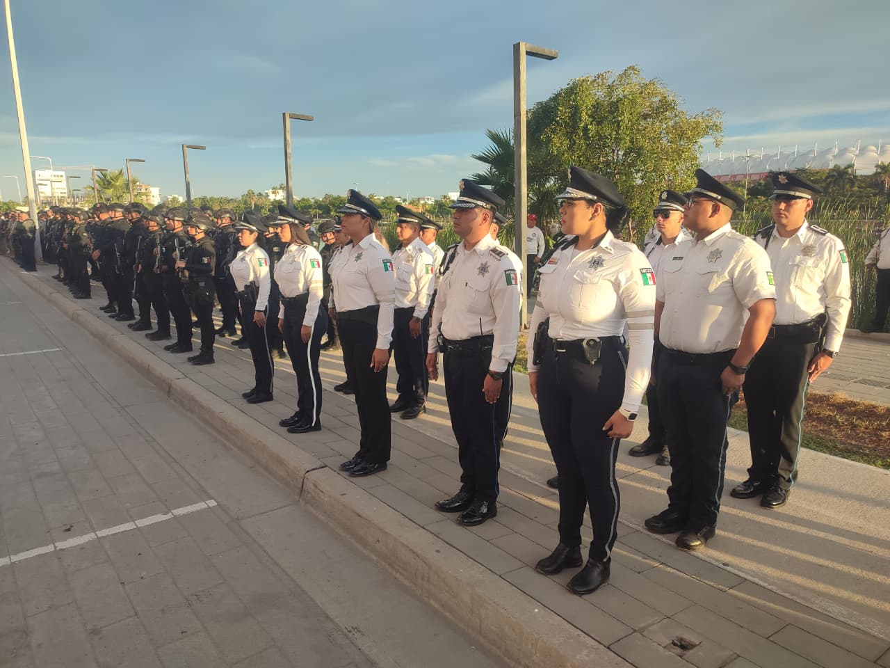 elementos de seguridad de Mazatlán