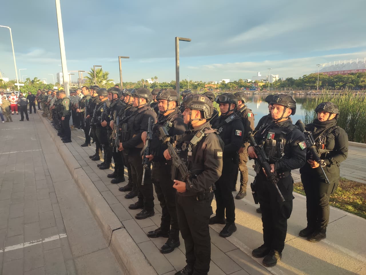 elementos de seguridad de Mazatlán