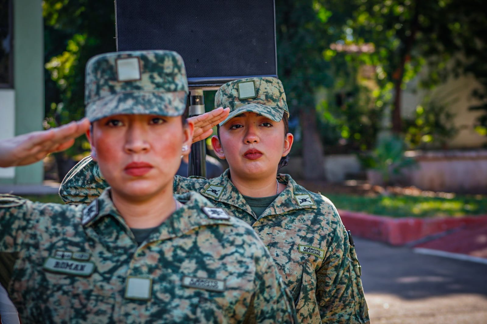 Elementos militares en evento de destrucción de armas en Culiacán