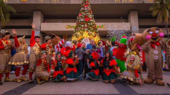 Llega la Navidad a Sinaloa, Gobierno de Sinaloa y DIF Estatal te invitan al encendido del árbol navideño y pista de hielo