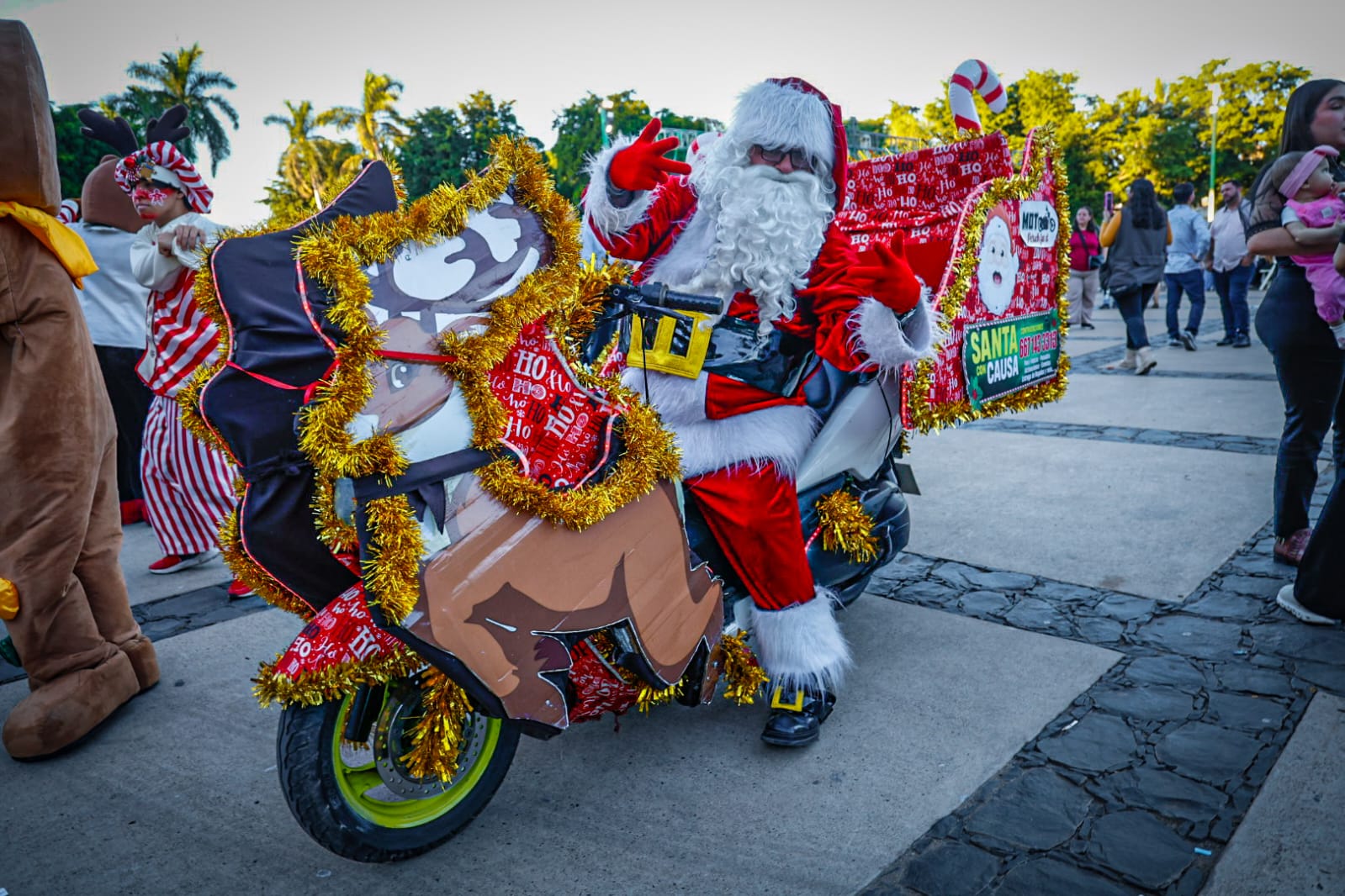 Encendido del Árbol de la Navidad en Culiacán
