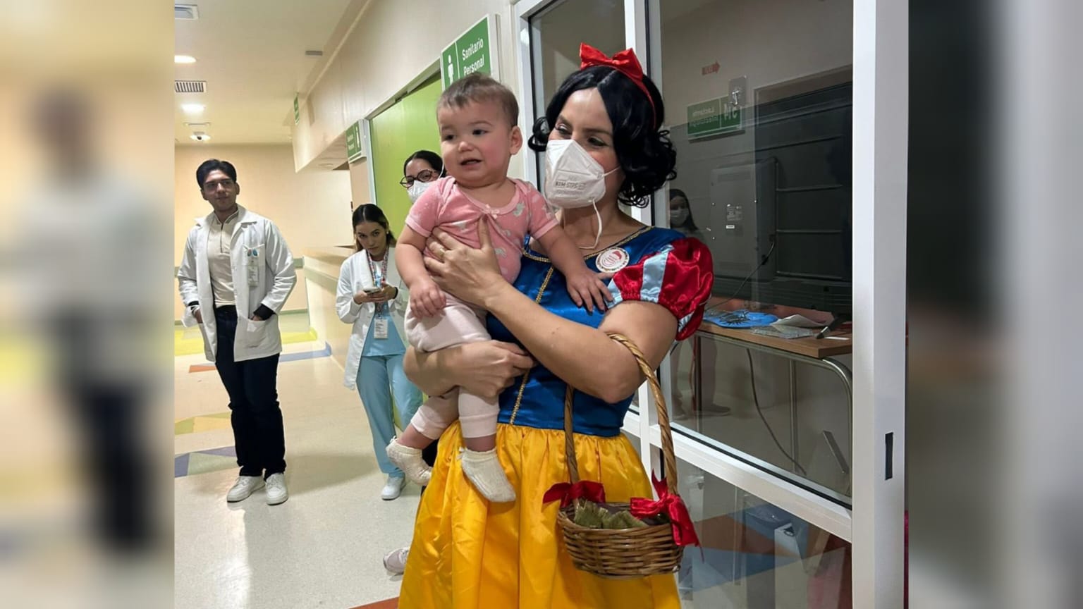 Proyecto Sonrisas y Fundación Grupo ARHE entregan juguetes a niños internados en el Hospital Pediátrico de Sinaloa