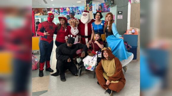 Navidad que sana: Sonrisas y solidaridad iluminan el Hospital Pediátrico de Sinaloa gracias a Proyecto Sonrisas y Fundación Grupo ARHE