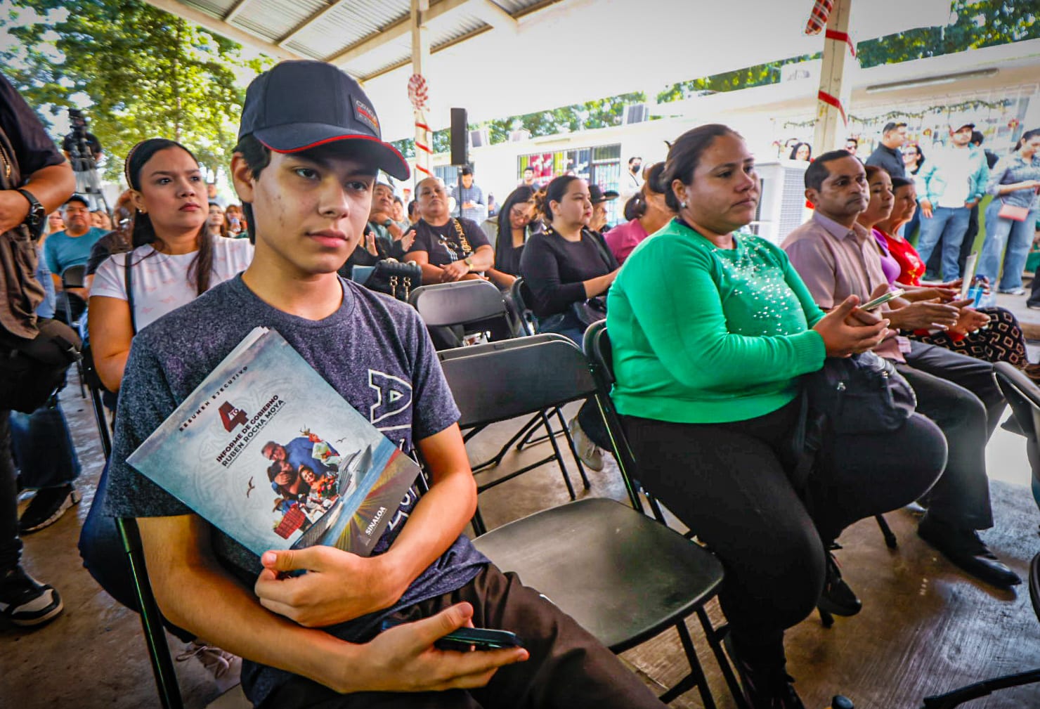 Entrega de títulos de propiedad a vecinos de El Ranchito, en Culiacán