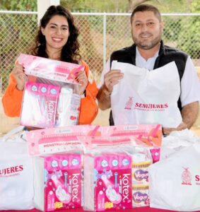 Entregan apoyos del programa Menstruación Digna, en Badiraguato