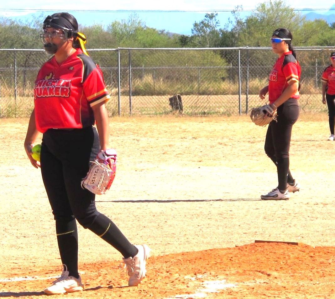 Equipo femenil de softbol Mochicahui gana la Copa Mágica El Fuerte 2025