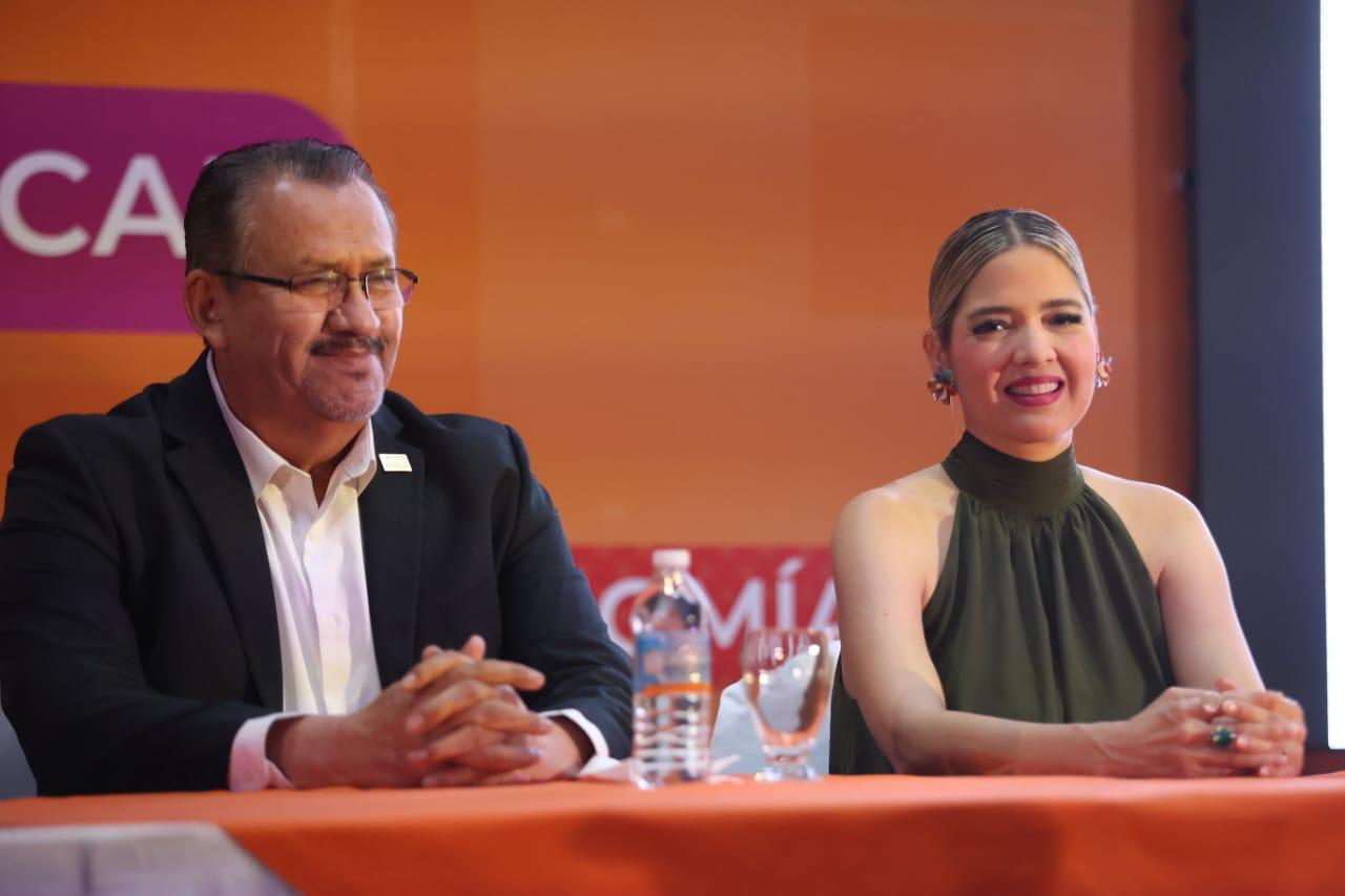 Estrella Palacios sostiene encuentro con el SNTE Joven en Mazatlán