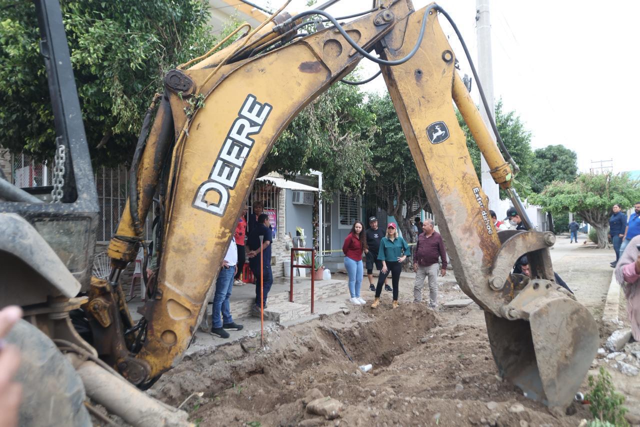 estrella palacios supervisa obra en mazatlan (1)
