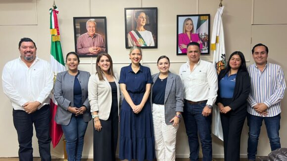 Recibe Estrella Palacios a la Asociación de Ejecutivos de Ventas y Mercadotecnia de Mazatlán, Sinaloa