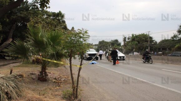Vanessa tenía 17 años: Muere estudiante del Conalep atropellada cuando cruzaba la México 15 rumbo a su escuela en Mazatlán, Sinaloa