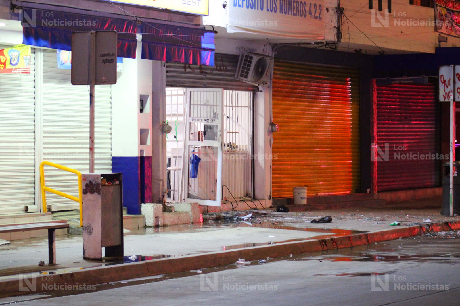 Expendio atacado con artefacto explosivo en Mazatlán, Sin.