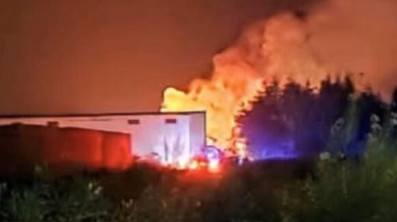 En Nochebuena, explota taller de pirotecnia en el Estado de México; hay 2 heridos