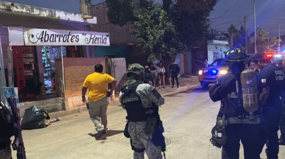 Uso de pirotecnia deja incendios y múltiples emergencias en Mazatlán, Sinaloa, durante Navidad: Bomberos