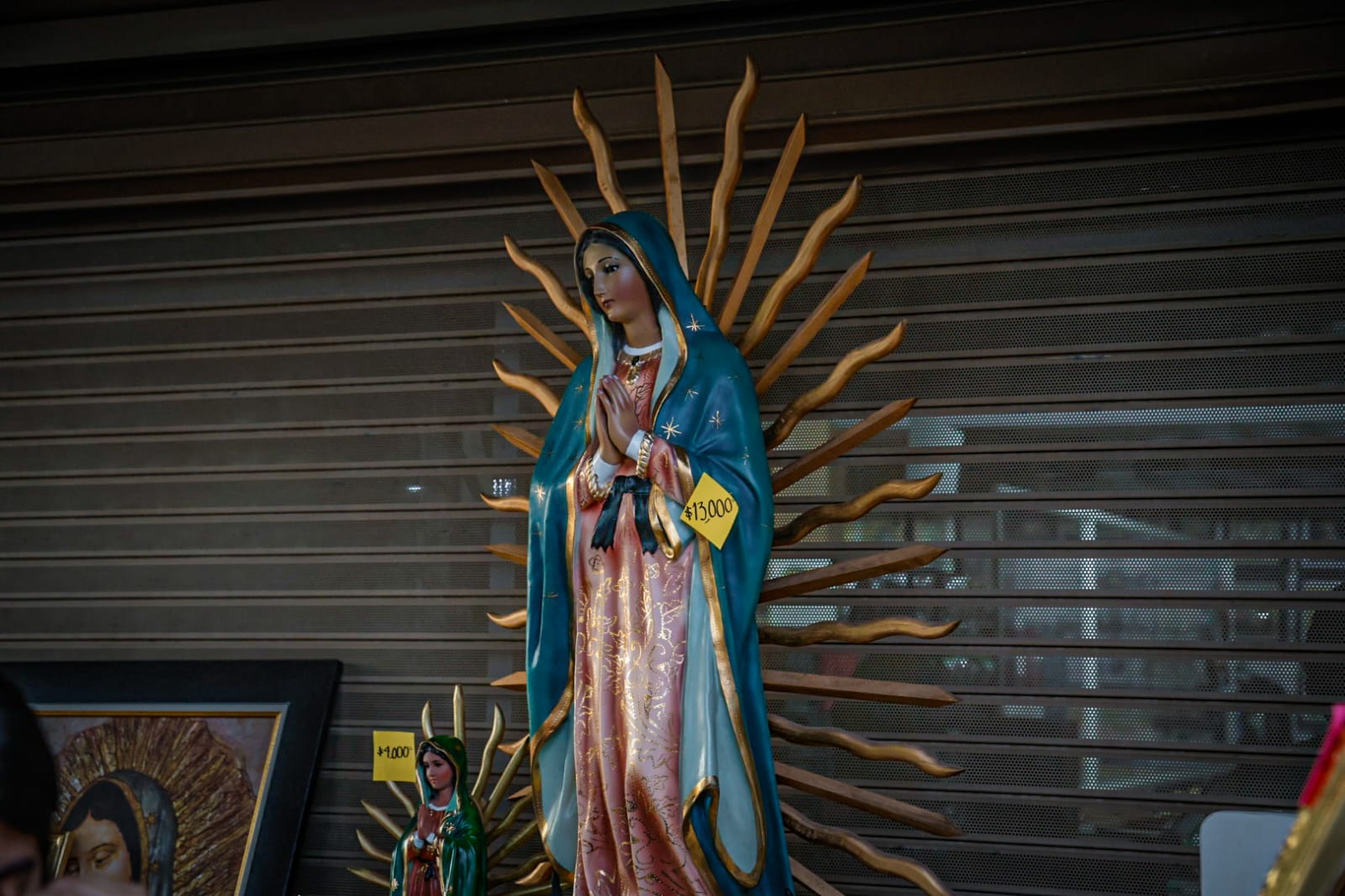 Figura de la Virgen de Guadalupe