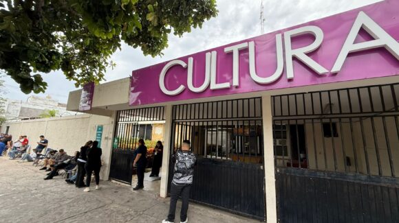 Yuridia y Edén desatan la locura en venta de boletos para coronaciones del Carnaval de Mazatlán, Sinaloa 2026